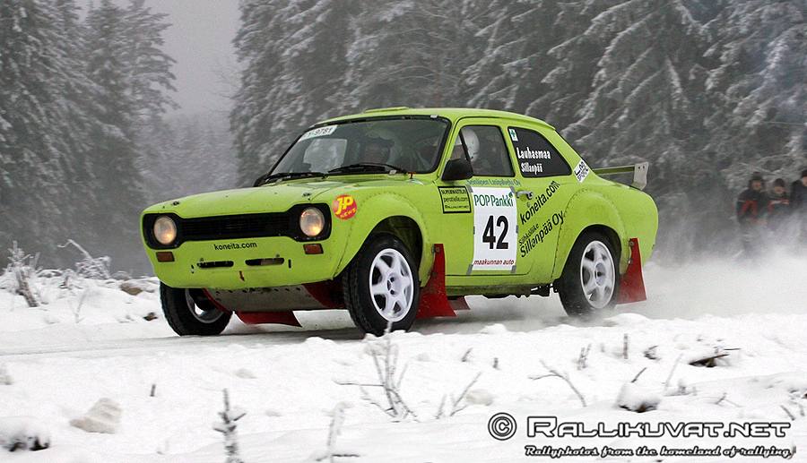 Lauhasmaan Escort
