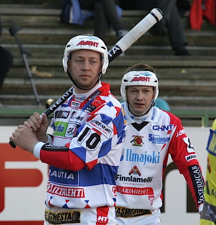 Jere Dahlström ja Mikko Vainionpää, Kossu