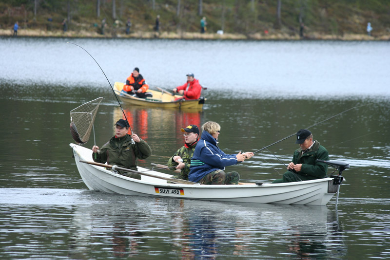 kalastajia