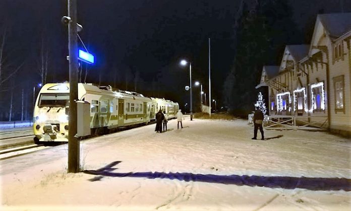 Ähtärin_asema illalla_joulua (2)