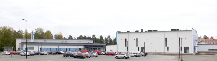 Uima- ja monitoimihalli_ulkoa_julkis.pohjoiseen